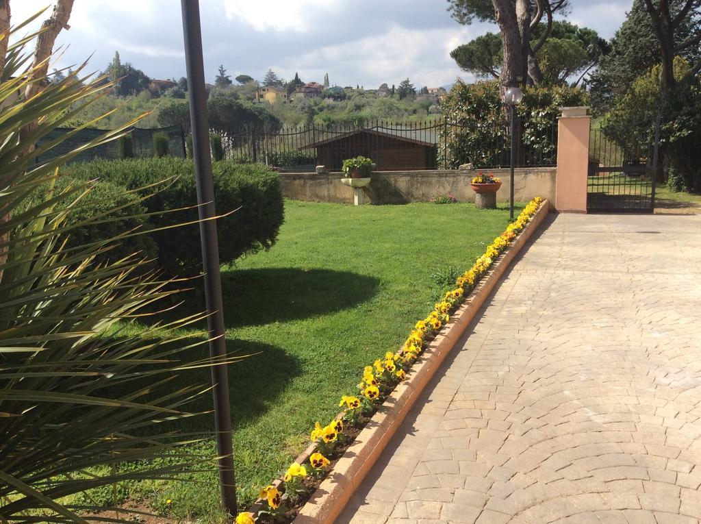 Villa Paradise Resort Gallicano nel Lazio Ruang foto