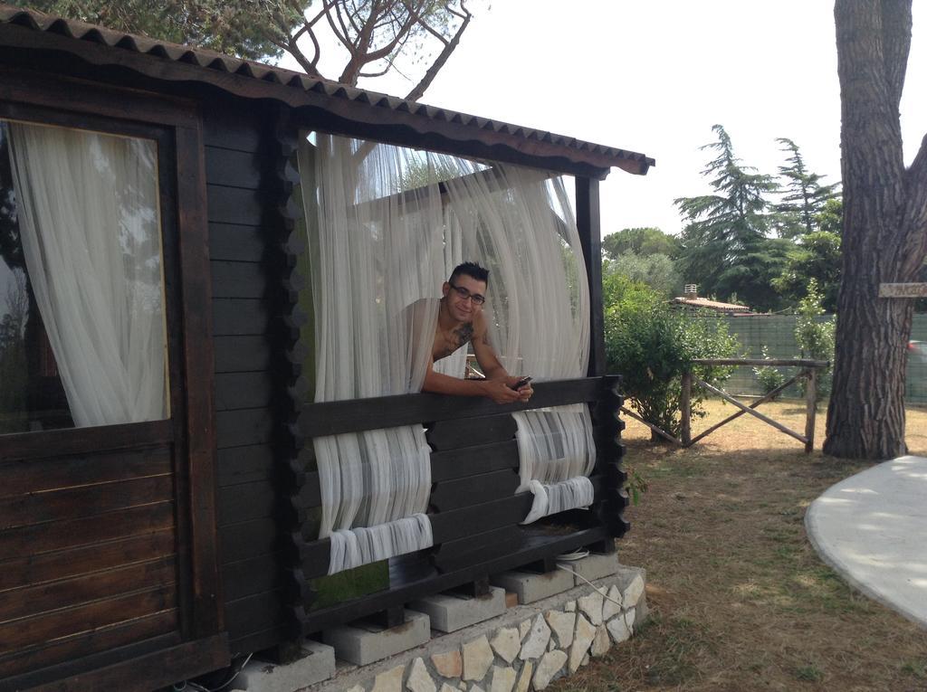 Villa Paradise Resort Gallicano nel Lazio Bagian luar foto